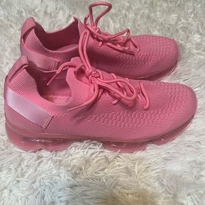 LaSheelah pink tennis shoes size 6.5
